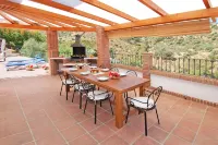 Villa Los Pinos,10 people, HEATED POOL, WIFI, A/C, Petfriendly, magnificent view