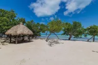 Island pool home awaits in Islamorada's Port Antigua