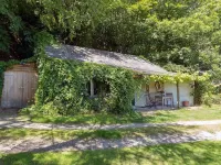 Tin mine riverside retreat, log fires, views, wildlife, ruins, pet-friendly Hotels in Calstock