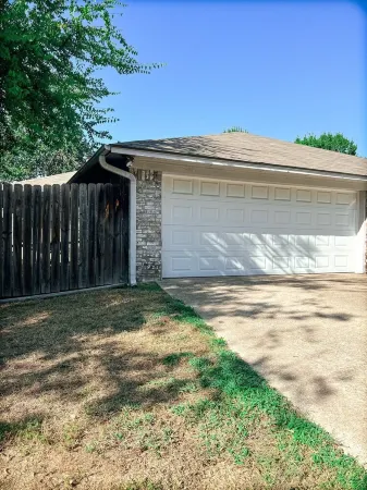 Cozy 2 bedroom 2 bath duplex near UT Tyler! Отели в г. Тилер