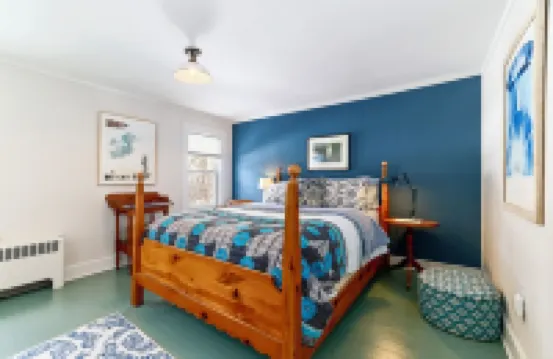 Discover tranquility near Lake Wallenpaupack 16 min