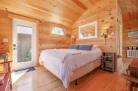 Mid-Coast Maine cabin less than an hour from Acadia NP! New Sauna! Cabin #3 Pine - 小木屋
