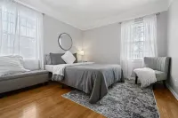 Entire 2 bedroom home -15 minutes to DTLA