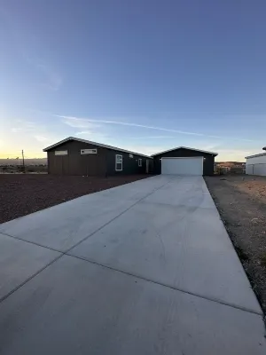 Laughlin/Bullhead Home-Close 2 River and shopping center Hotels near Airport Center Dr