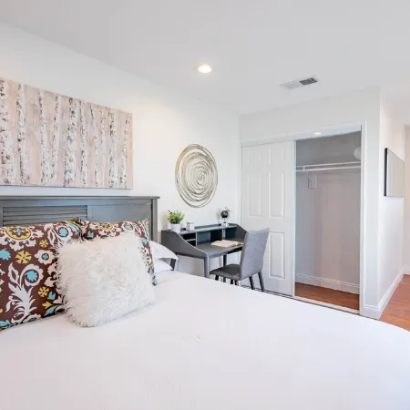ALHAMBRA 4 Bed home near DTLA w/Parking