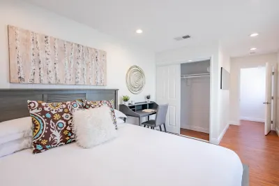 ALHAMBRA 4 Bed home near DTLA w/Parking Отели рядом с достопримечательностью «The Lizard Theater Company»