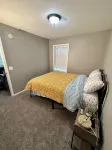 New! King suite, pet friendly - short walk to public beach and playground
