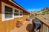 The Lodge at Prewett Creek, near Missouri River!!