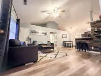 Middle of Wrightsville Beach and Downtown!