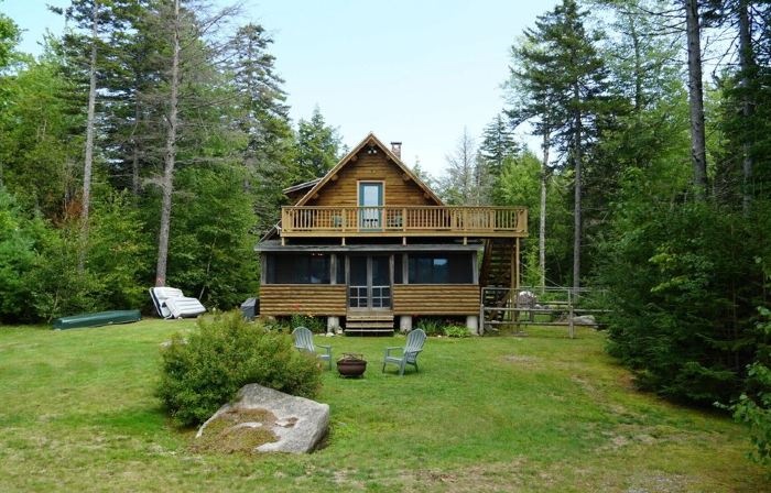 Dog-Friendly Pond Retreat- Hike, Swim Relax, Repeat!