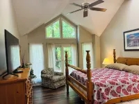 6 Bed Pontoon Boat and Jet Ski Rental, Hot Tub, Pool Table, Trampoline & More