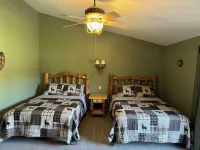 The Happy Traveler - Cabin at Starved Rock State Park