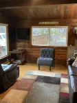 Cozy Cabin On The Sol Duc River Sleeps Four. Fully Supplied Kitchen And Linen's.