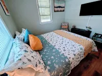 Adorable 2 BR Bungalow Near DT, NAS, Beaches