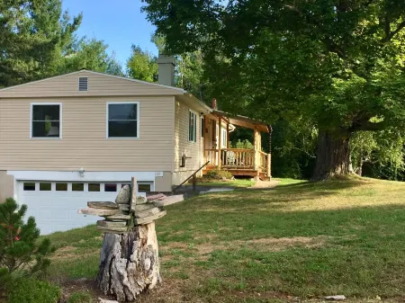 Secluded Cottage! Amazing Views Whiteface Mtn & High Peaks! Great All 4 Seasons!