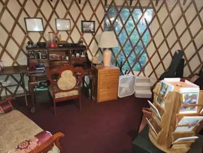 Relaxing FallCreek Vacation Yurt Hoteles en 