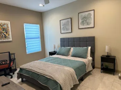Cozy 3-bedroom townhome, best location in North Laredo. Sleeps 6-8.