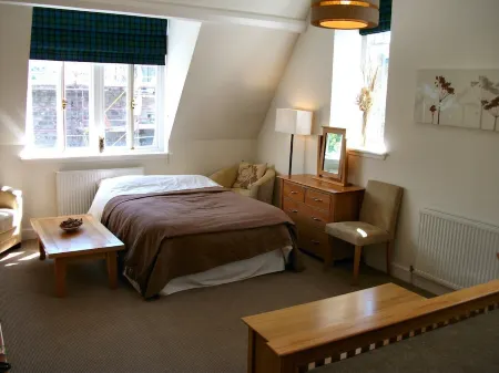 Best views of Loch Ness - Historic Abbey - Short-break and Last Minute Discounts