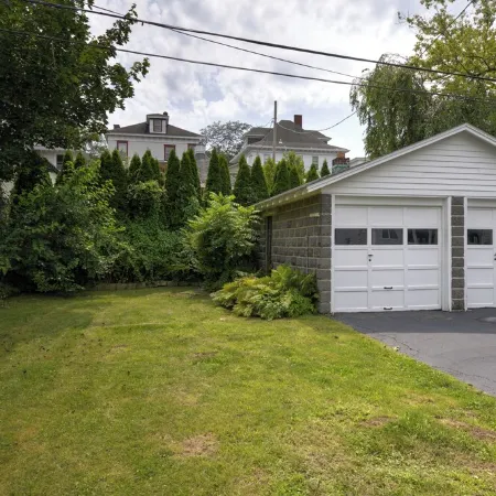 Newly Renovated Gem in Melrose  - Pet Friendly