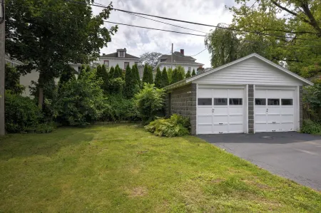 Newly Renovated Gem in Melrose  - Pet Friendly