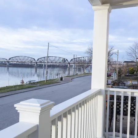 Waterfront Apartment - Downstairs Unit