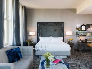 Renaissance Pittsburgh Hotel