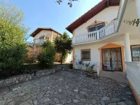 Two houses with sea view Hotels near Utjeha "Small beach"