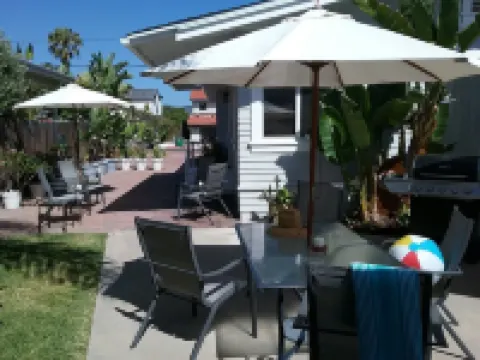 Laguna Home at Shaw's Cove, Ocean View, Quiet Street, Short Walk to Beaches