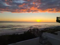 BEACHFRONT HOME~ PRIVATE POOL ~5 BR 3 BA~INLET BEACH~ 30A~Sleeps 12 Hotel a Seacrest