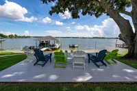 Newer Home on Lake June with Beach, Dock, Screened Patio and Hot Tub!