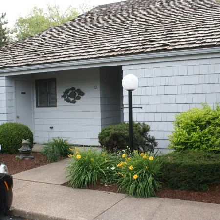 Peaceful 2Br, Condo on Pond - Overlooks 9th Hole at Sawmill Creek Golf Resort