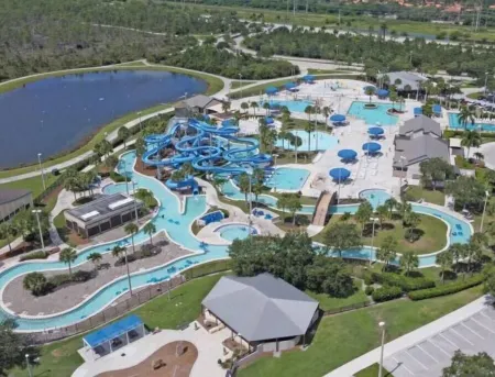 Heated Pool, Arcade, <10 min Beach ~ 25 min to RSW Отели рядом с достопримечательностью «Ровер Ран»