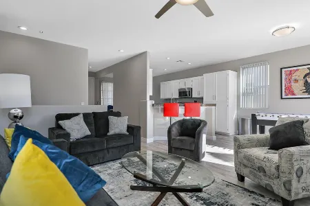 Desert Oasis -  Majestic Views with Pool & Hot Tub Отели рядом с достопримечательностью «Indian Palms Country Club & Resort»