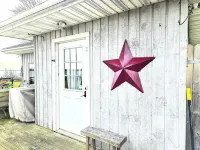 Private Lakefront 4-bedroom vacation with two home's on Lake Champlain Hotels in Champlain