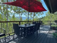 Incredible Views at the Steamboat Tree Haus
