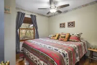 Creekside Delight!! Near Orchard, Rivers, Vineyard, Hiking, 3Kings-Sleeps10 Fido