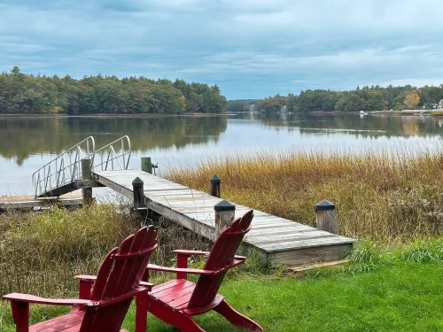 Waterfront Oasis~Pool Table~Deck~Dock~Garage