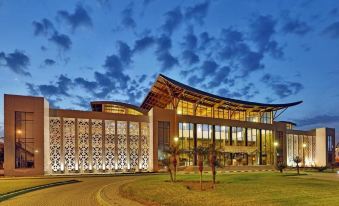 L' Amphitrite Palace Resort & Spa