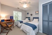 Family home mere steps to Tigertail Beach!