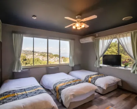 ペンション アルハンブラ 真鶴のホテル