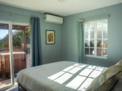 Relaxing Home With SF Bay View โรงแรมในมิลเบร