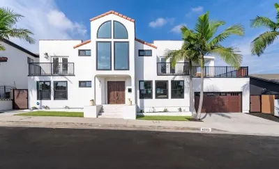 Majestic Villa with incredible views and hot tub