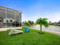 Waterfront Paradise Home With Over-Sized Pool, Dock, And Boating Access