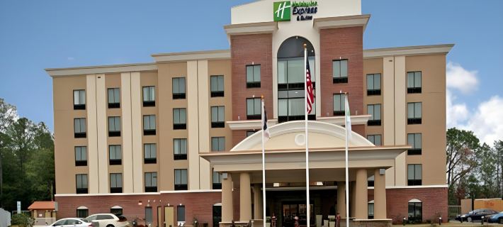 Holiday Inn Express & Suites HOPE MILLS-FAYETTEVILLE ARPT by IHG Hotels in Cumberland County