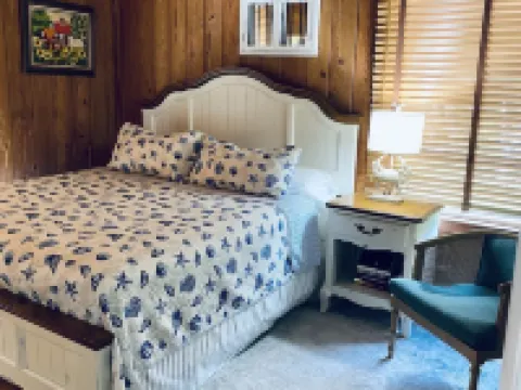 Romantic beach home with golf cart Remodeled Coastal charm Hotels in Captiva