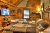Southern Charm #88 -Charming & Clean Log Cabin!