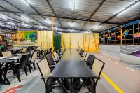 เทอร์ควอยซ์ คาราดี อะ บิซิเนส โฮเทล