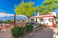 Casa de Oro – Luxe Comfort in the Heart of Old Bisbee Private Yard & EV Charger!