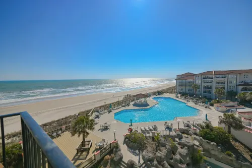 Oceanfront 2 Bedroom Condo! Villa Capriani