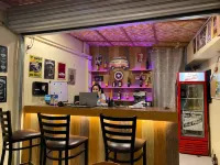 West Coast Beach House - bar
